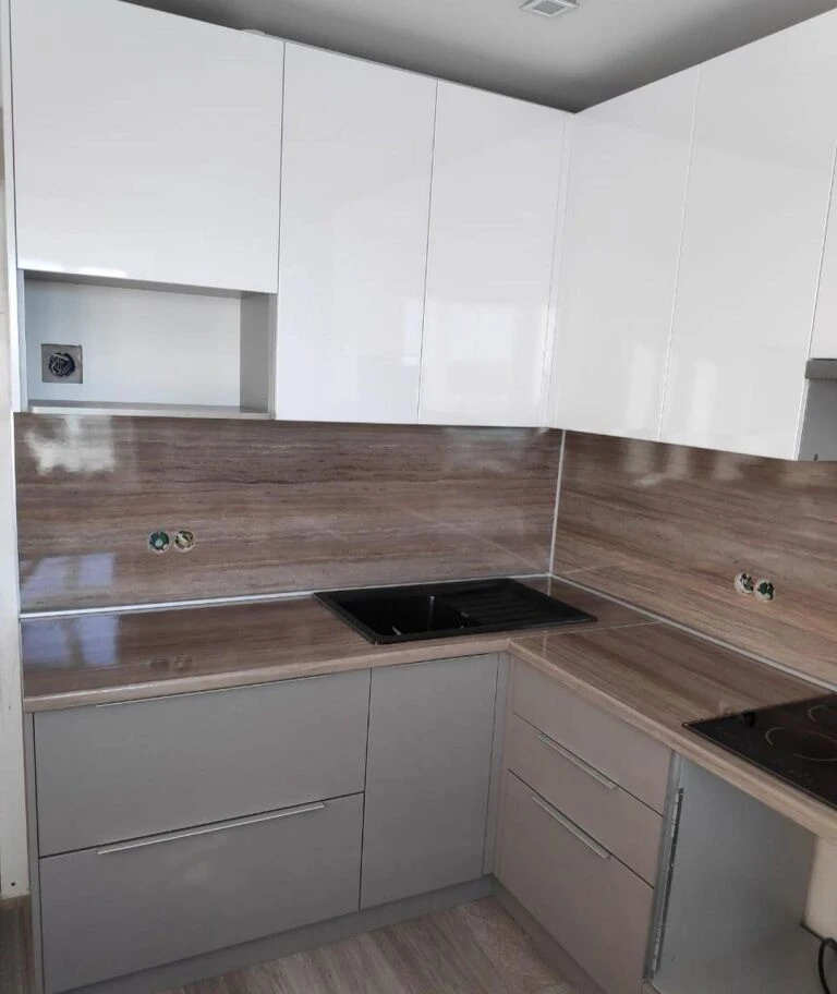 Кухни на заказ с монтажом